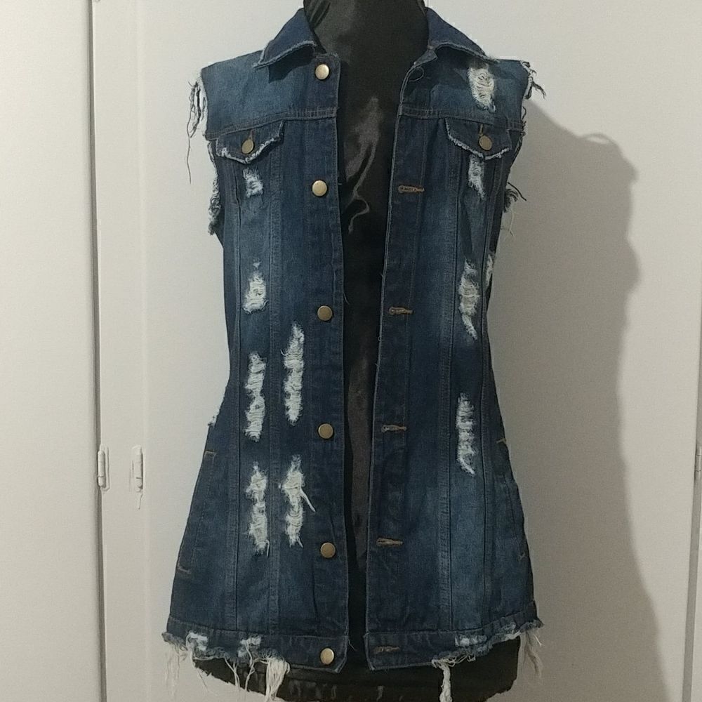 Riva Curve Ripped Denim Jacket